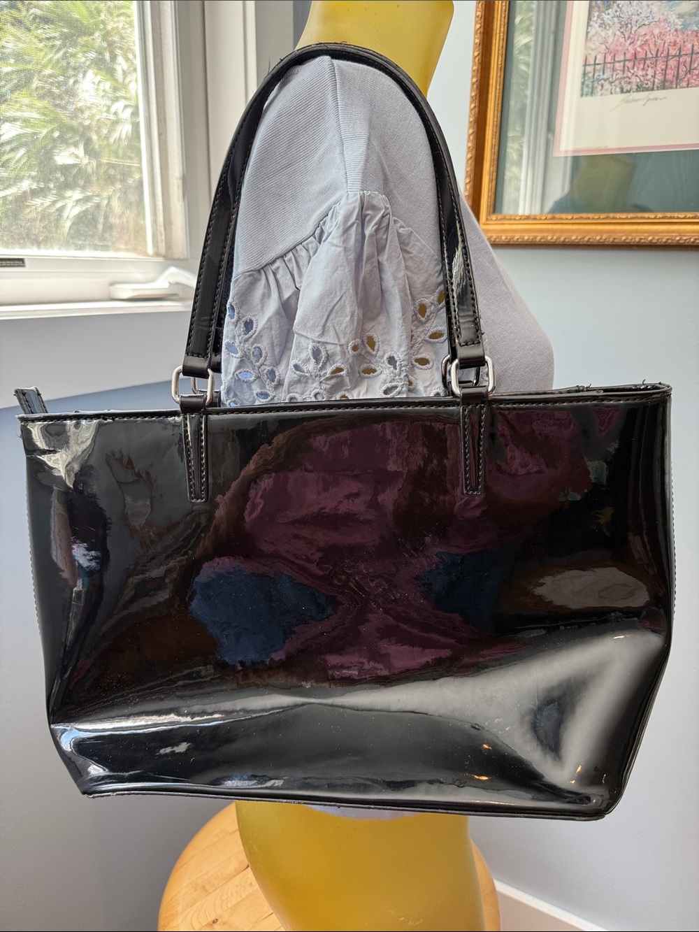 GUESS Black Patent Shoulder Tote - Picture 2 of 10